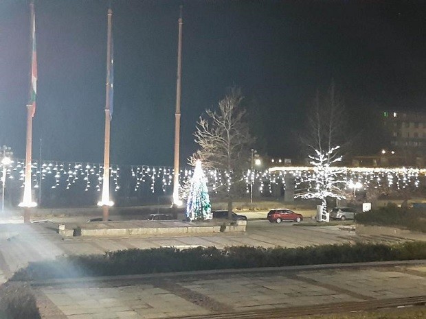Община Смолян кани на новогодишно тържество за посрещане на новата 2023 г.