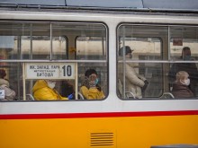 Наш вирусолог бие тревога: На прага сме на тройна епидемия