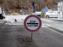 Сърбите вдигнаха всички барикади в Северно Косово