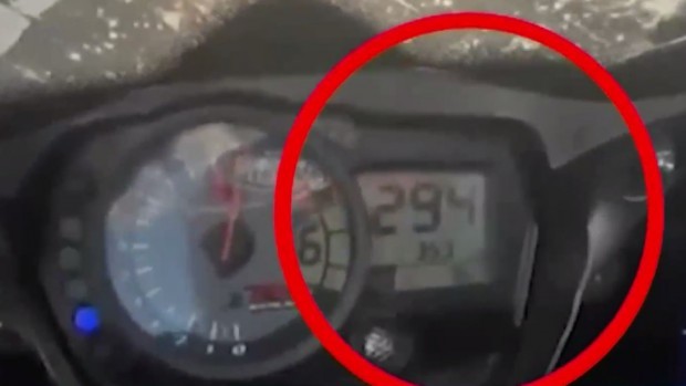 Мотоциклетист е шофирал с 300 км/ч по пътя Несебър - Бургас