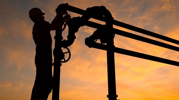 Цената на природния газ Европа падна под 800 долара за 1000 кубически метра