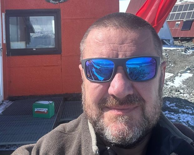 Д-р Пелтеков от Антарктика за Агенция "Фокус": За Нова година ще имаме баница