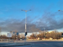 Пелена от гъст черен дим притесни пловдивчани