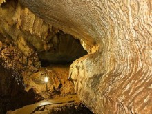 "Ягодинска пещера" ще посреща туристите с шампанско