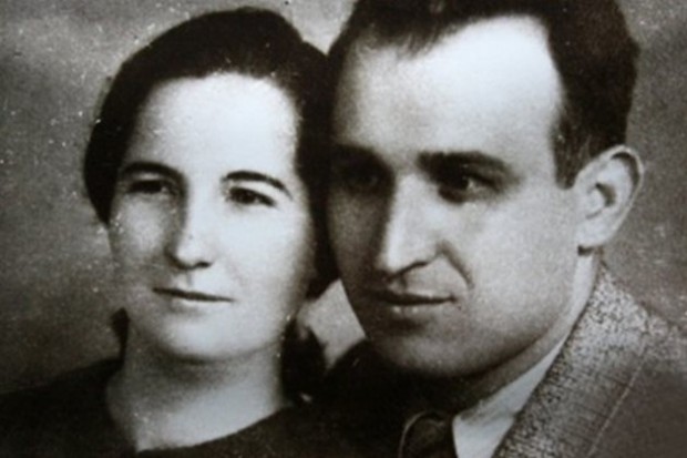 Тодор Живков беше женен преди да срещне Мара Малеева Той