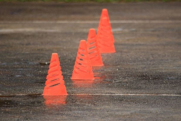 Катастрофа затруднява движението по пътя I-6 Долно Камарци – разклон за Буново