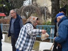 Започна реализацията на проекта "Топъл обяд" в Разград, 400 човека получават подкрепа