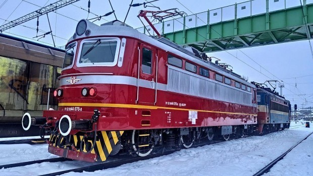 Бързият влак Варна-София претърпя инцидент