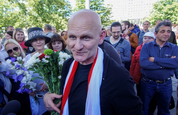 В Беларус започва процес срещу носител на Нобелова награда