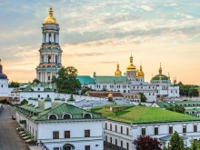 Украйна национализира Успенската катедрала и Трапезната църква на Киево-Печорската лавра