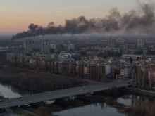 Запалиха отпадъци до УМБАЛ "Пловдив"