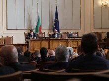 Депутатите започнаха парламентарното си заседание с блиц контрол