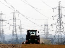 Британското правителство намалява драстично енергийните субсидии за бизнеса