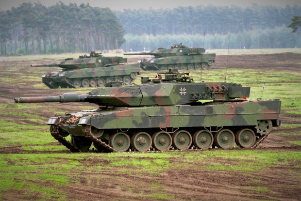 Германия няма да изпрати едностранно танкове на Украйна