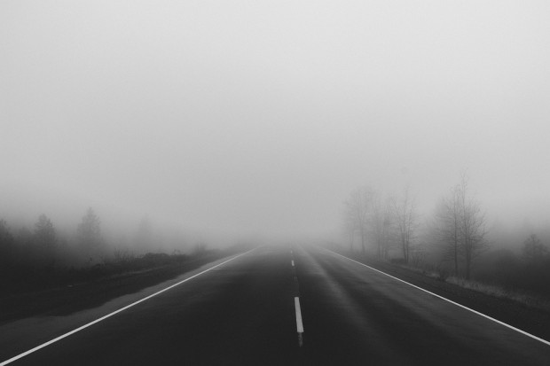 Видимостта по пътищата София – Бургас в района на гр.Твърдица и в района на гр. Нова Загора е намалена поради мъгла