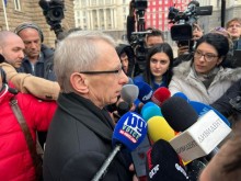 Акад. Николай Денков: Нямаме червени линии по обсъждане на политиките, полезни за страната