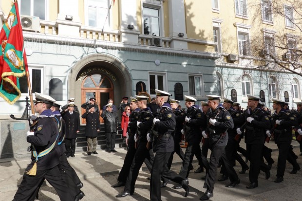 Висшето военноморско училище Никола Й Вапцаров отбеляза 142 години от
