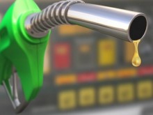 Експерт: Цената на горивата не може да падне с един лев