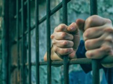Вкарват в затвора 26-годишен, шофирал пиян и без книжка във Врачанско