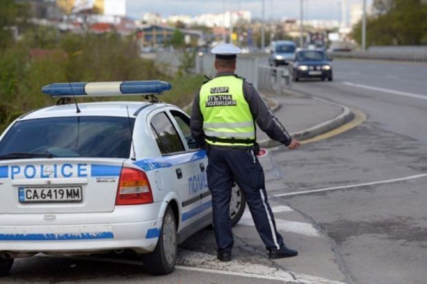 17 шофьори, употребили алкохол и 9 - наркотици, заловиха полицаите за ден