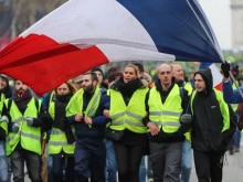 Синдикатите във Франция обявиха демонстрации и стачки срещу пенсионната реформа  