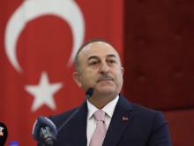 Чавушоглу: Турция подкрепя Формулата за мир на Зеленски