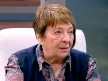 Мая Вапцарова: Когато душите ни се превръщат в костници, наградата на името на Вапцаров е светъл лъч
