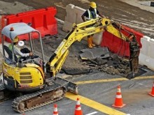 Авариен ремонт на водопровод ограничава движението по пътя Видин-Лом