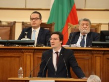 Министър Зарков в НС: Медиацията е бързо и евтино решаване на спорове