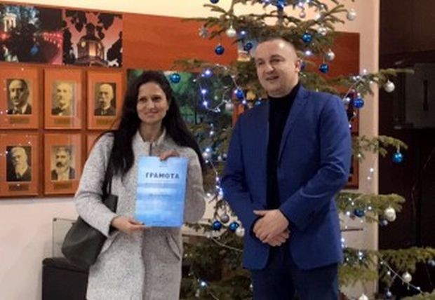 Екссъпругата на бившия кмет на Варна получи грамота от настоящия