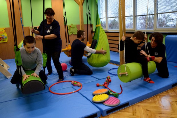 Откриха зала за ерготерапия училището за деца с нарушено зрение във Варна