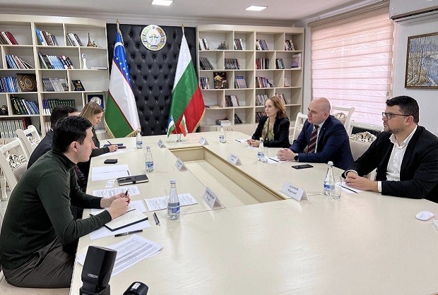 Министър Илин Димитров проведе работни посещения в Казахстан и Узбекистан