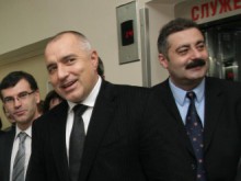 Повдигнаха обвинение на здравния министър Божидар Нанев