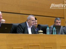 Канонада от питания към общинската администрация на Пловдив