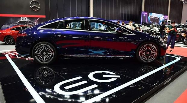 Mercedes-Benz възнамерява постепенно да премахне марката EQ, която беше използвана