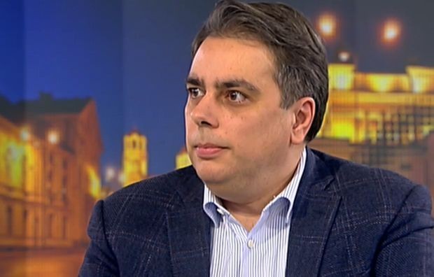 Асен Василев, ПП: "Димките" на прокуратурата имат за цел да заглушат дебата за контрол над главния  прокурор