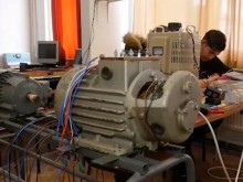 Ученици изобретиха велогенератор за производство ток за собствени нужди