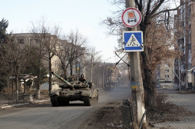 Соледар остава под контрола на Украйна, увери губернаторът на Донецка област