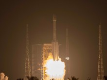 Китай успешно изстреля в космоса 14 нови спътника