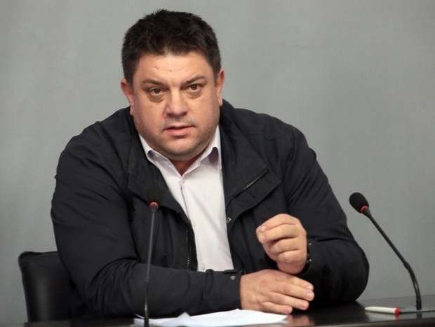 Заместник-председателят на Парламентарната група на БСП за България Атанас Зафиров заяви, че е
