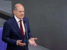 Шолц прие оставката на министъра на отбраната на Германия