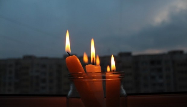 Обявиха аварийни спирания на тока в Киев и четири области на Украйна