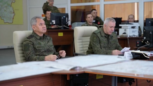 Министърът на отбраната на Русия Сергей Шойгу инспектира щаба на