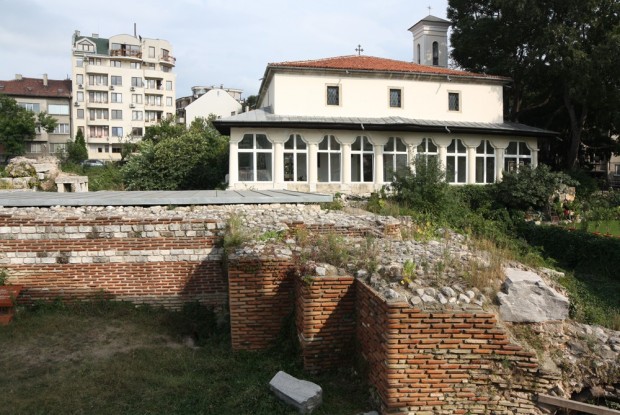 185 години от построяването на храм "Св. Атанасий" ще отбележат във Варна