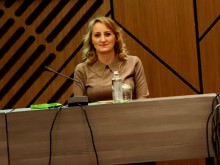 Министър Карамфилова: По пътя към декарбонизация няма да се направи компромис с опазването на околната среда