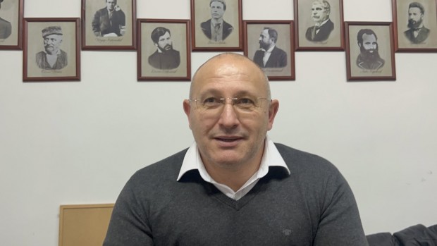 Веселин Вешев: На теория в кв. "Аспарухово" има две рибарски пристанища, на практика няма нито едно