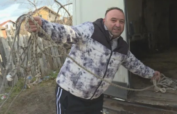 С риск за живота си мъж от Ракитово спаси пропаднал