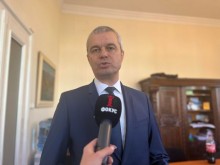 Костадин Костадинов: Ще се явим на лидерска среща с БСП само ако е двустранна