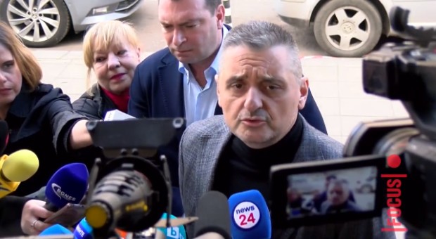 Кирил Добрев: Мандатът не е за съставяне на правителство, а за вътрешнопартийна употреба