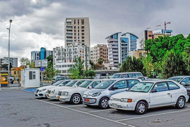 Предстои планово изкърпване на паркинга на площад "Свобода" в Добрич